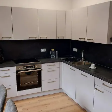 4 - Premium * Линц